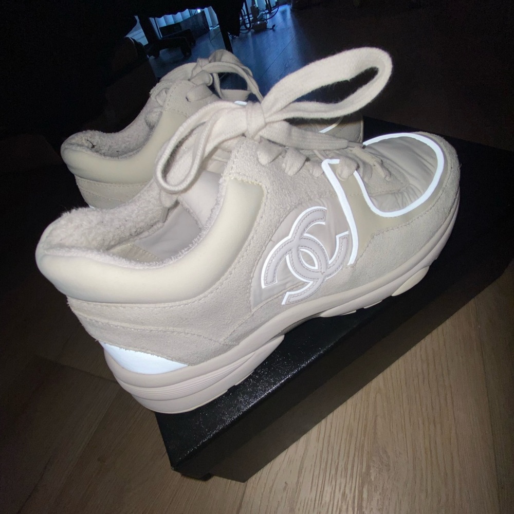 Limited Edition Chanel Reflective White Trainers Size 37.5 Excellent Condition
